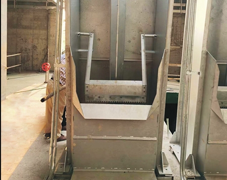 動軌式格柵除污機(jī)